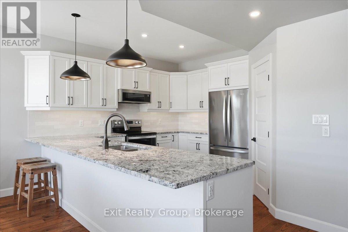 106 LEDGEROCK COURT - 12