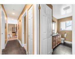4652 203 Street, Langley, BC V3A5J5 Photo 8