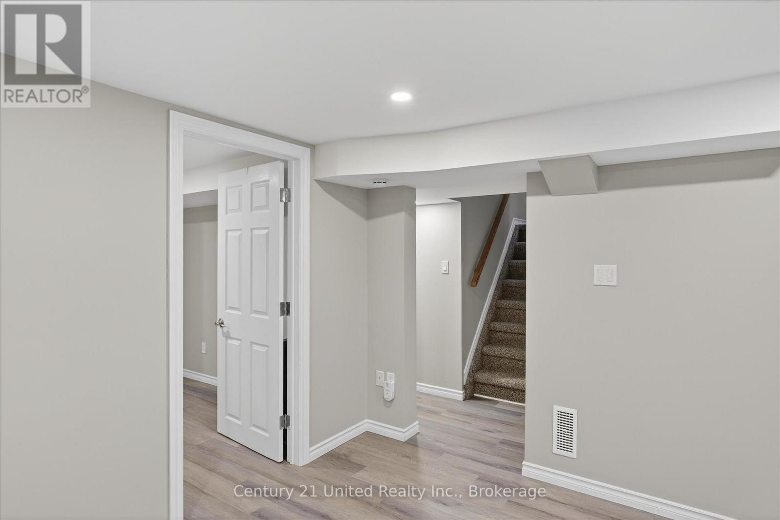 578 HILLSIDE STREET - 17