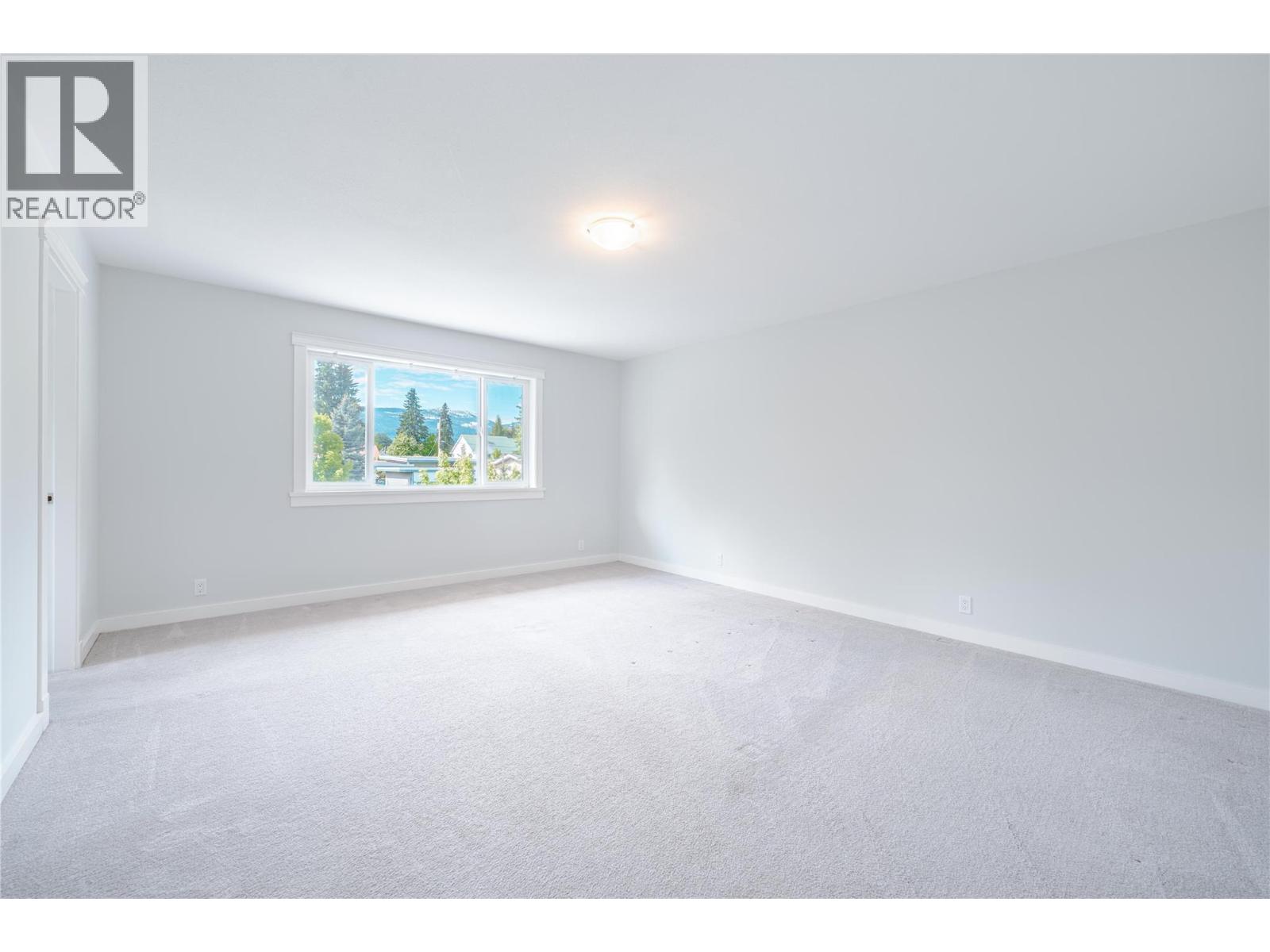 705 Center Street - 16