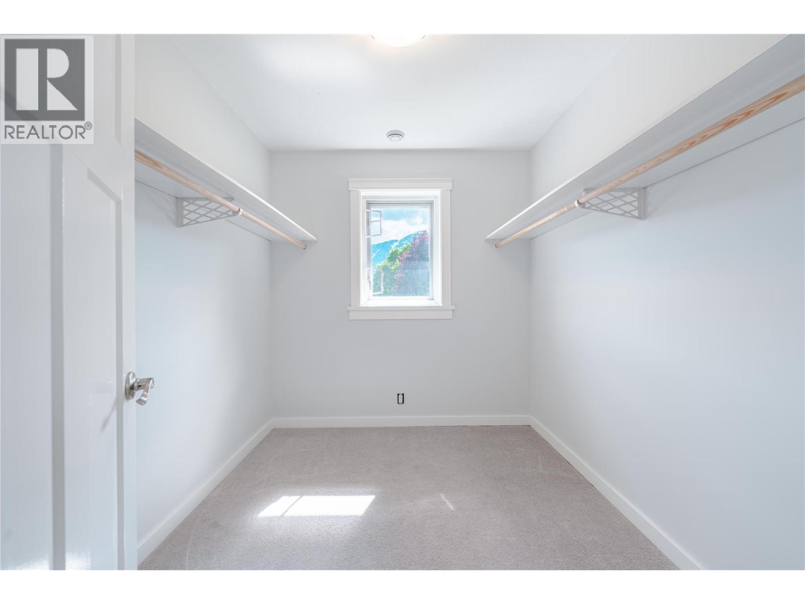 705 Center Street - 20