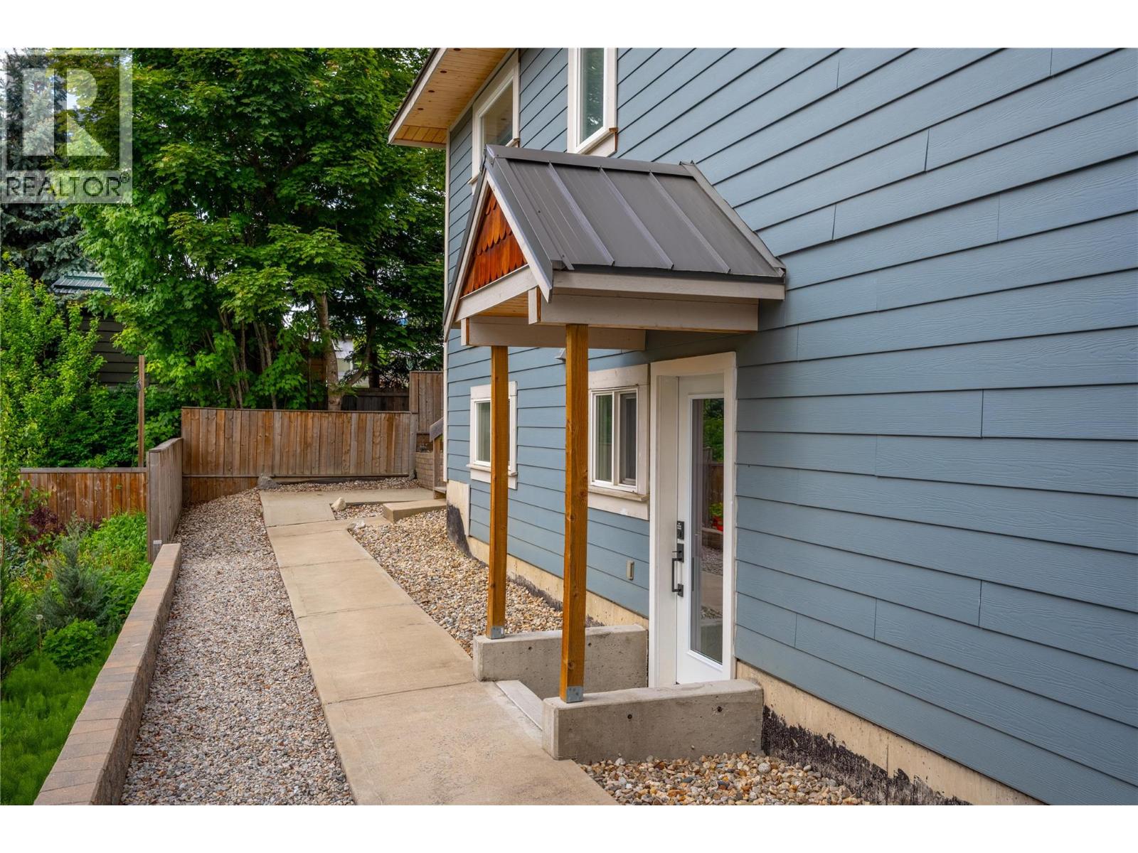 705 Center Street - 28