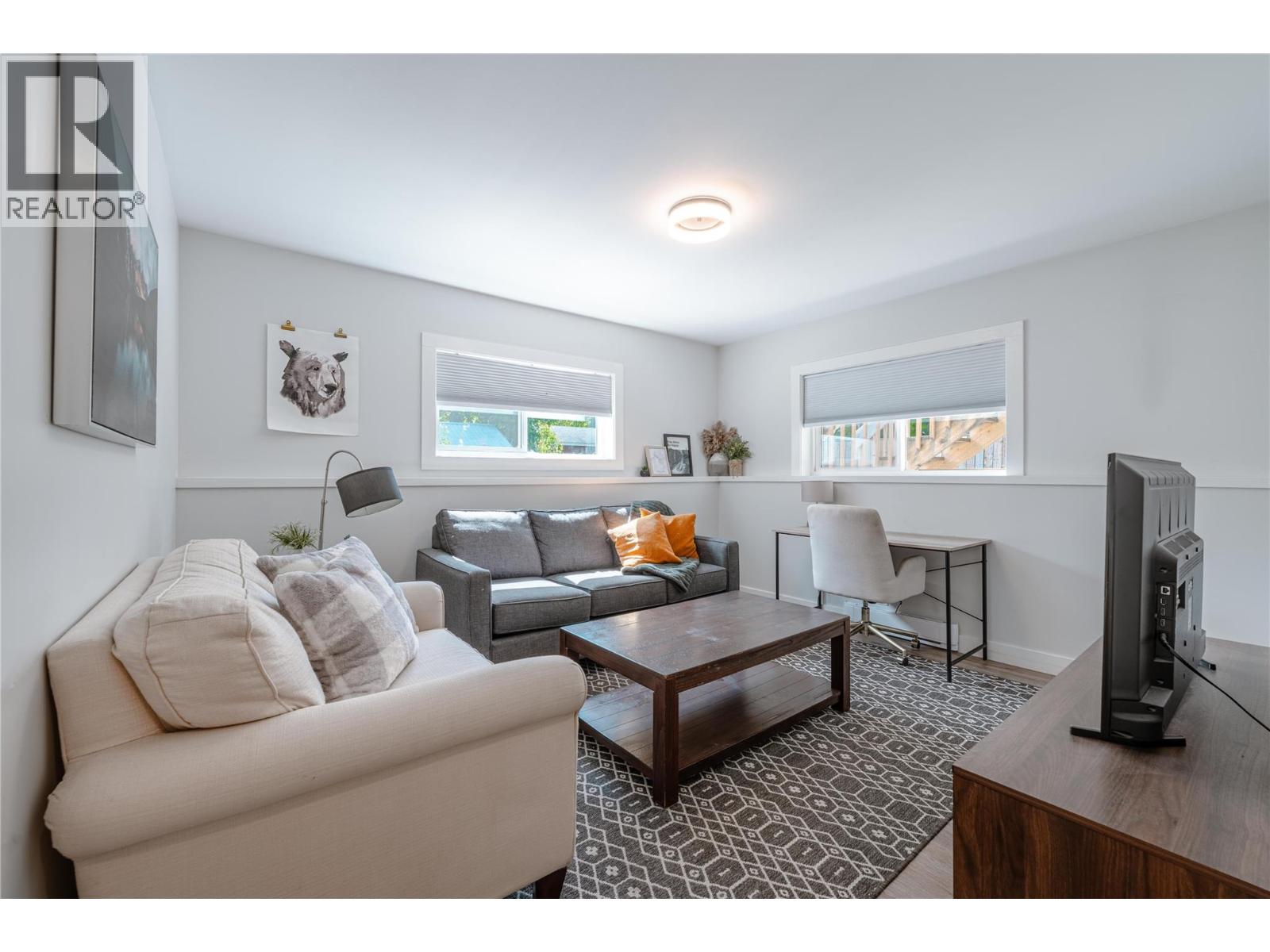 705 Center Street - 33