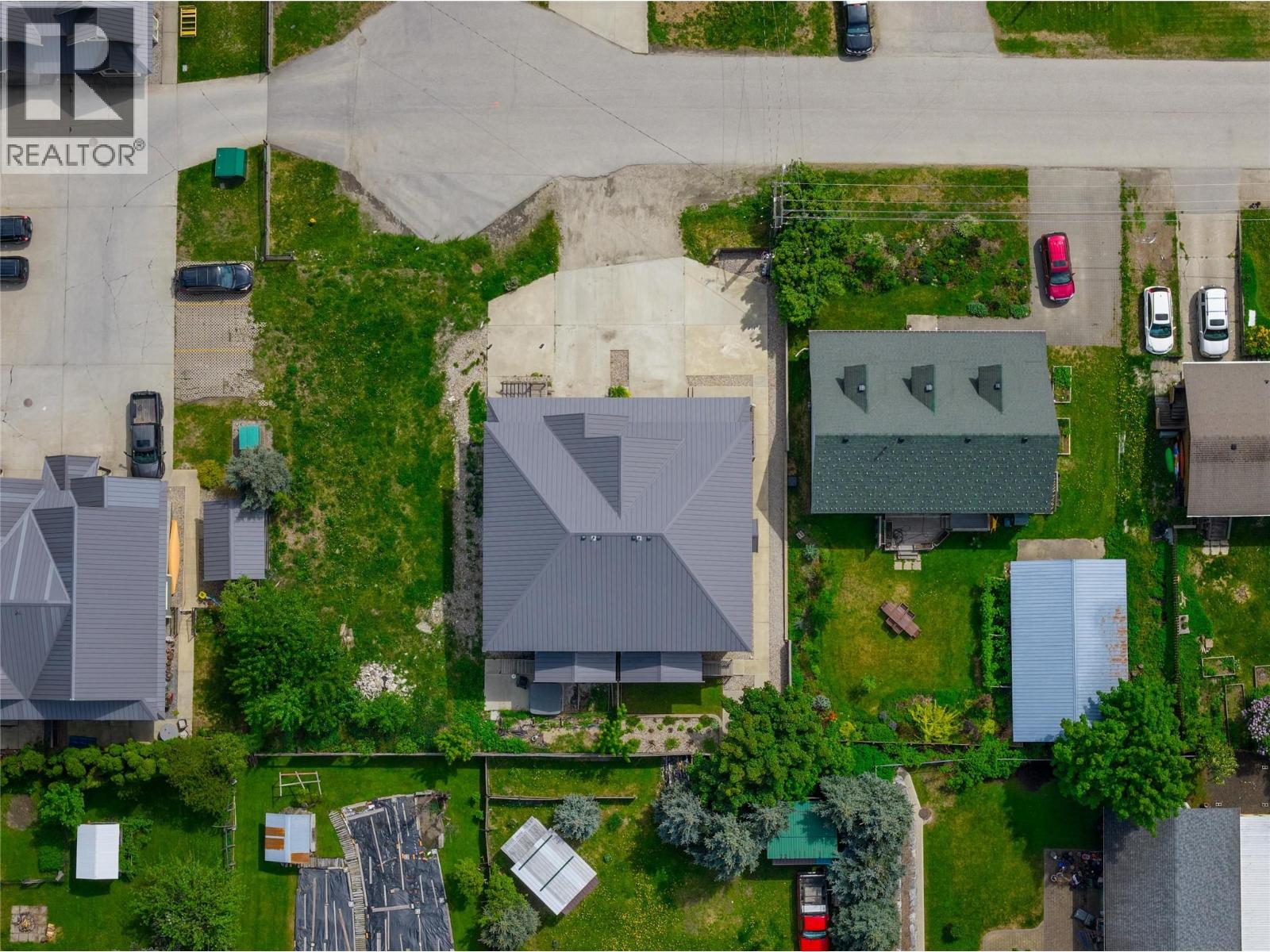 705 Center Street - 45
