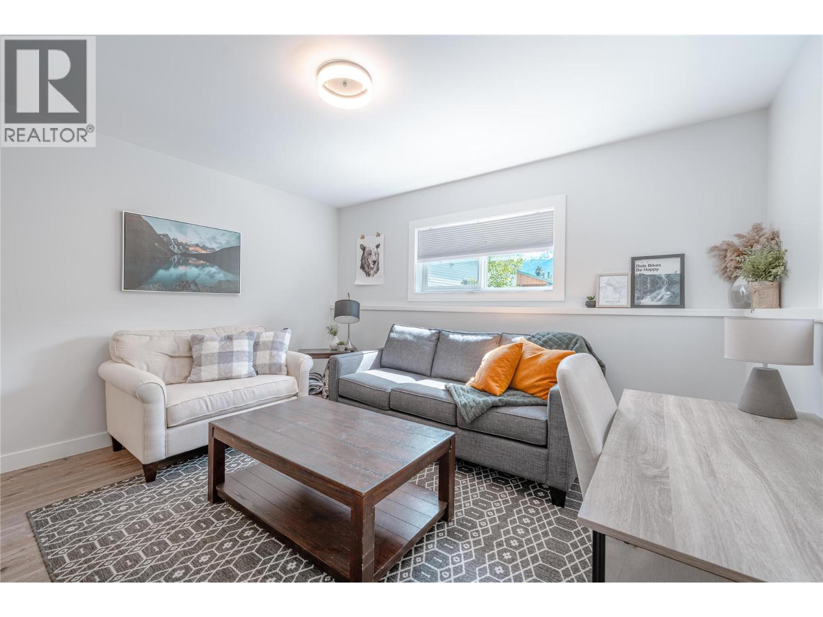 705 Center Street - 34