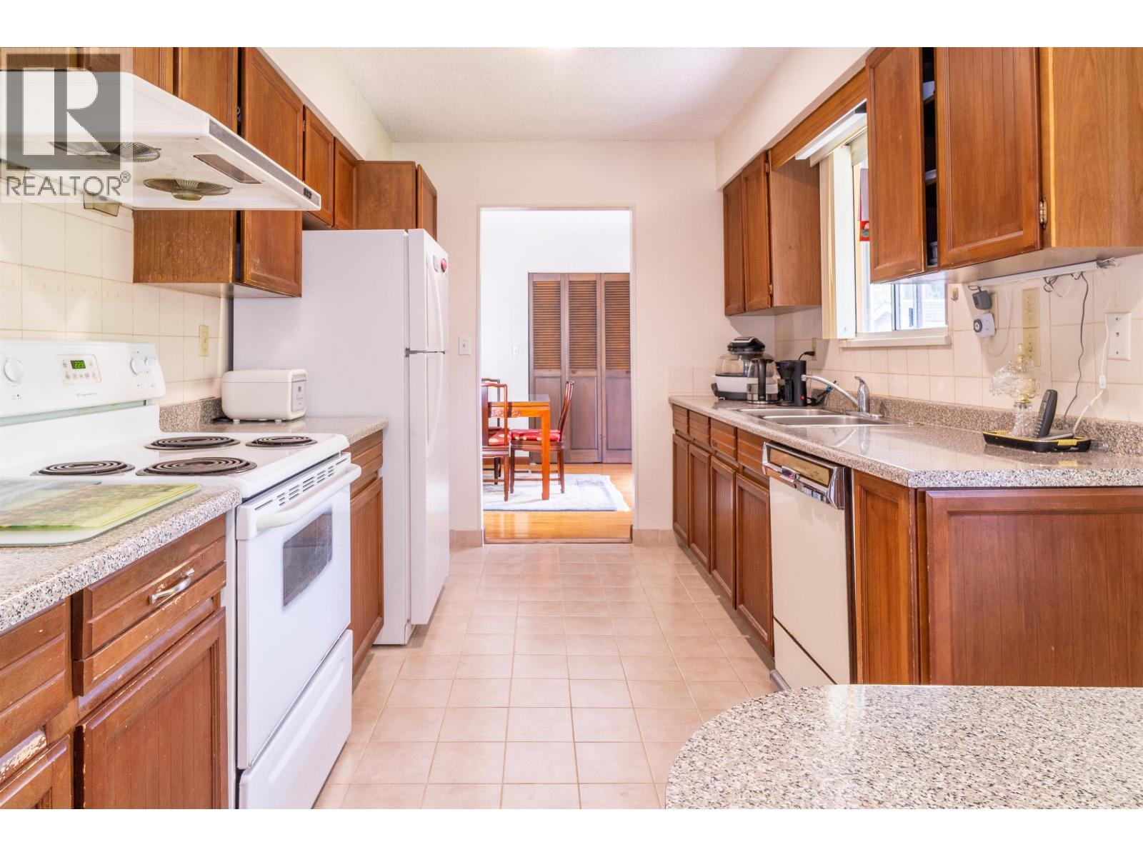 3 Bed, 2 Bath House for Sale in Richmond – 9151 NO. 4 ROAD, Richmond – MLS# R3127519 - Image 4