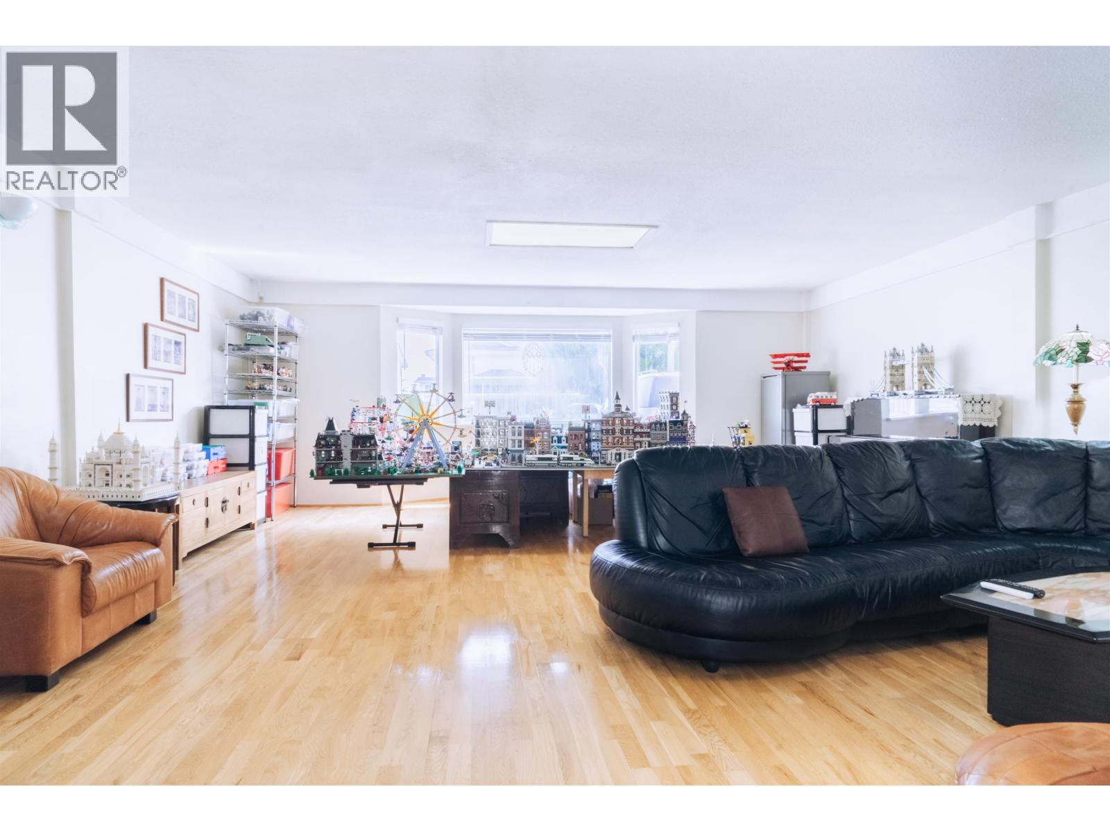 3 Bed, 2 Bath House for Sale in Richmond – 9151 NO. 4 ROAD, Richmond – MLS# R3127519 - Image 10