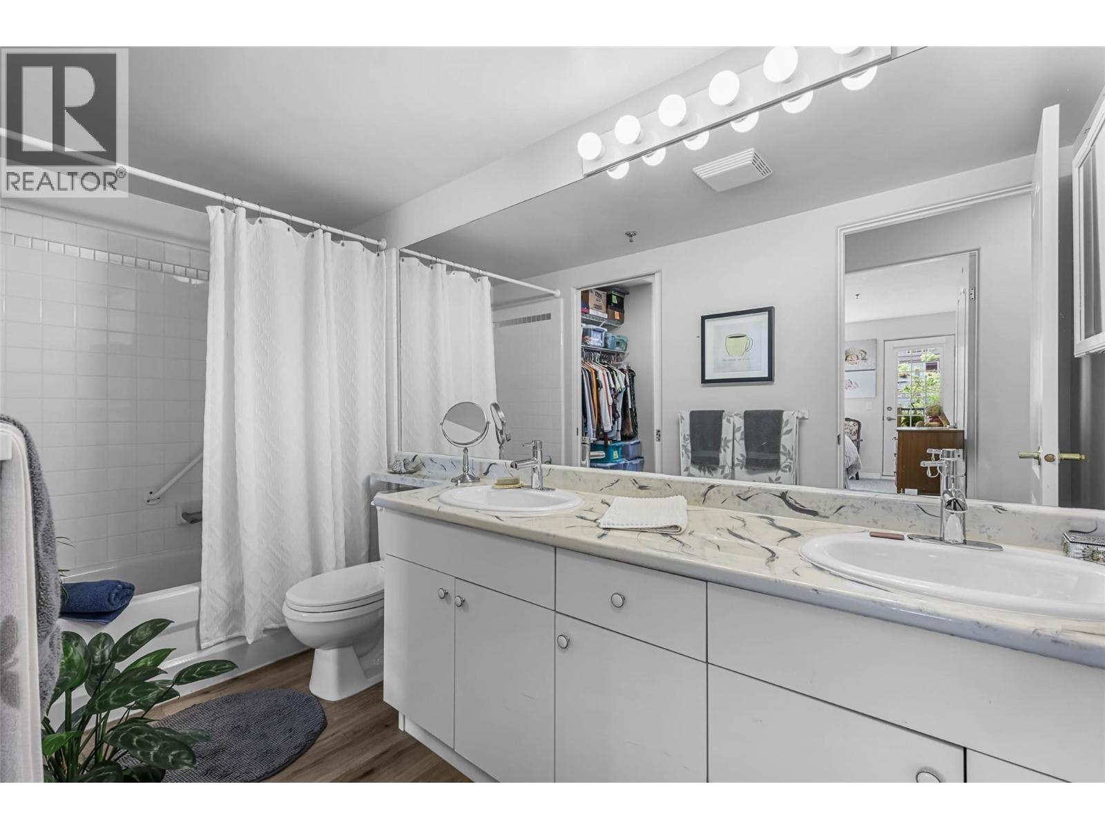 #202 554 Seymour Street - 13