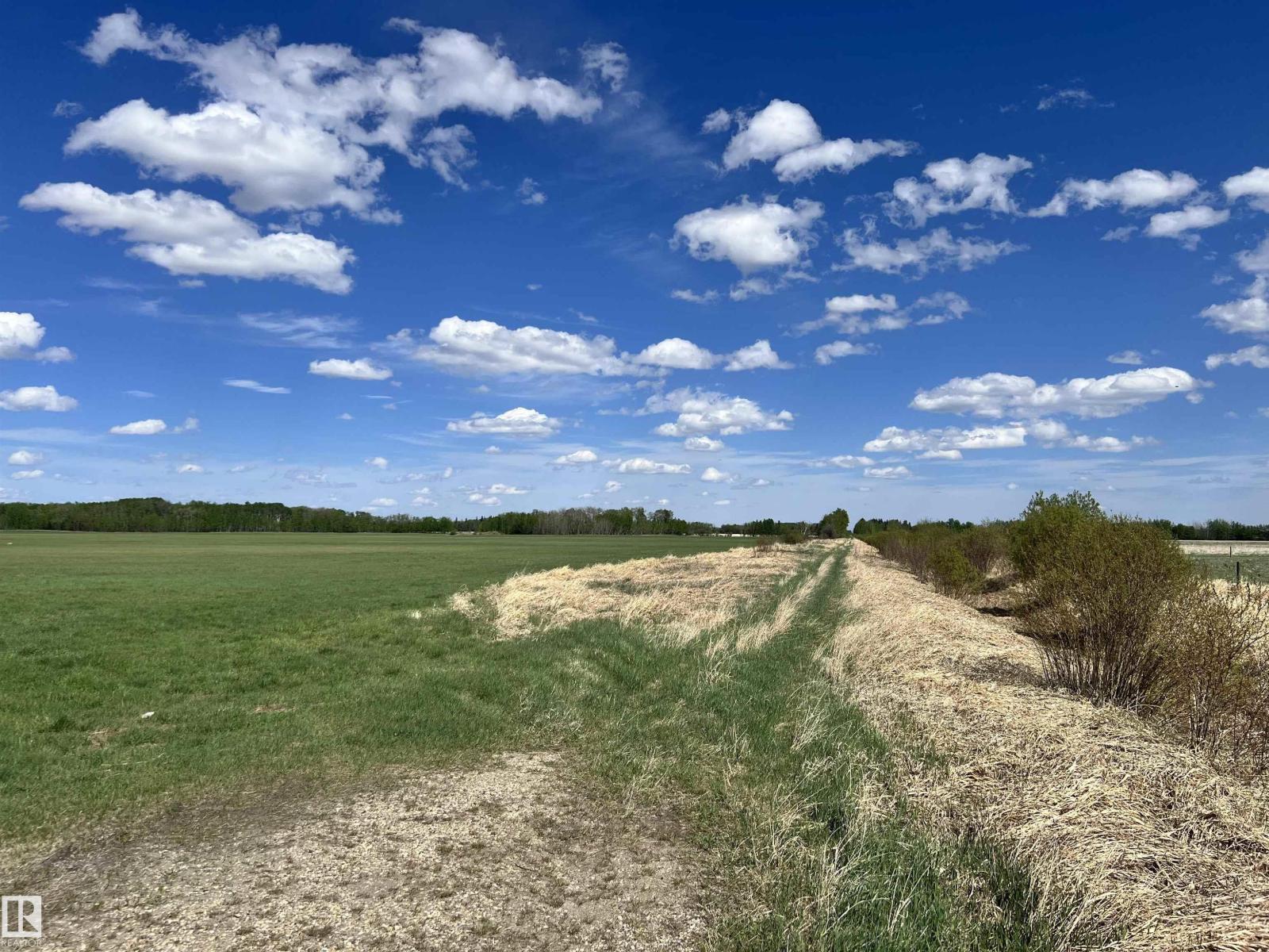 RR 270 Twp Rd 522