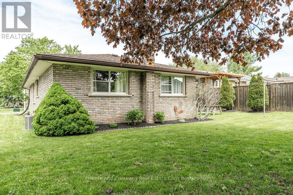 271 DEVON STREET - 22