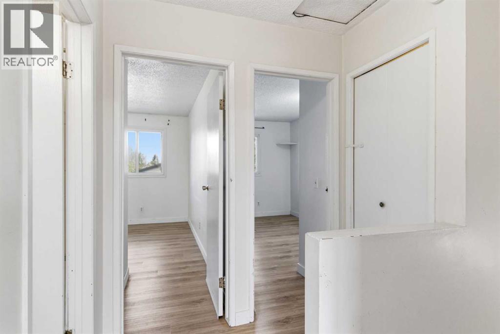 804 Madeira Drive NE - 8