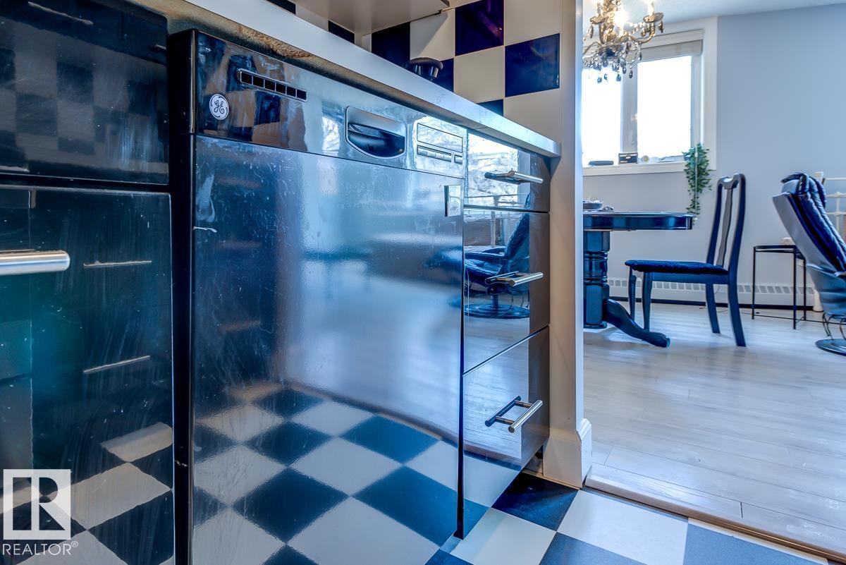 #302 9916 113 ST NW - 13