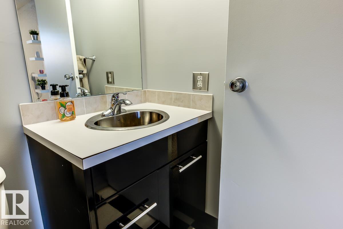 #302 9916 113 ST NW - 21