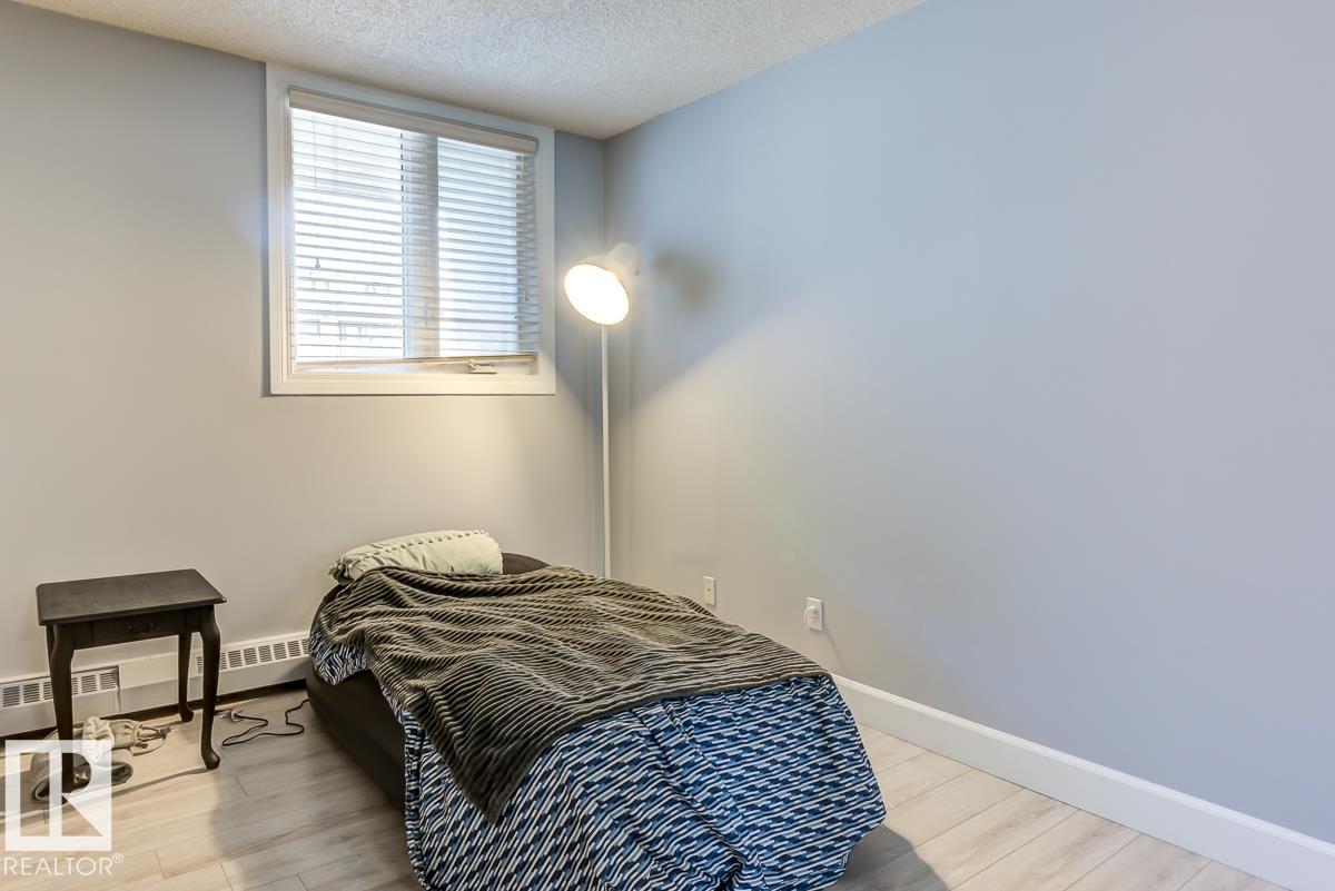 #302 9916 113 ST NW - 23