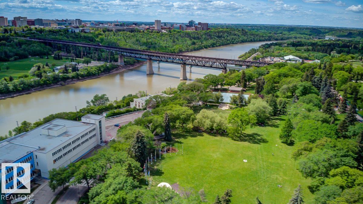 #302 9916 113 ST NW - 43