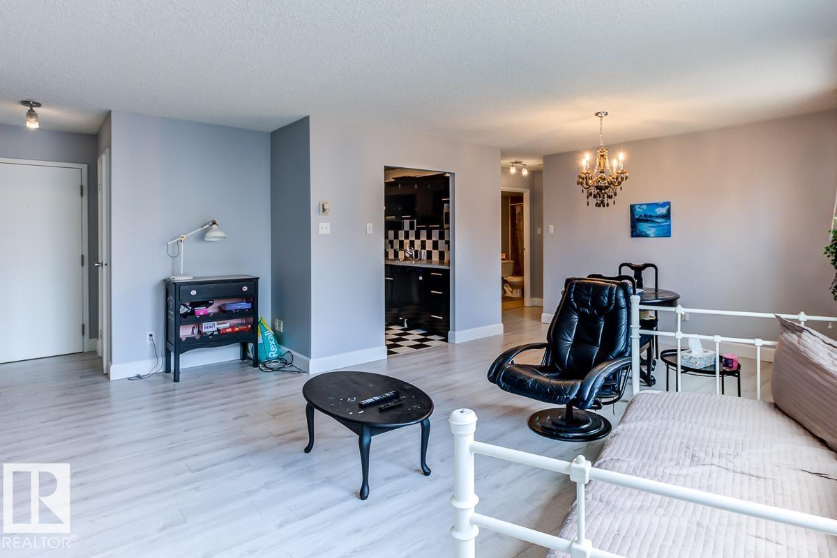 #302 9916 113 ST NW - 5