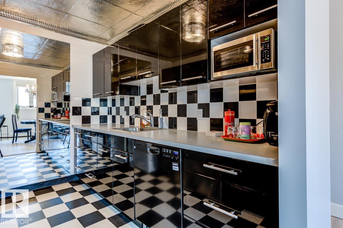#302 9916 113 ST NW - 8