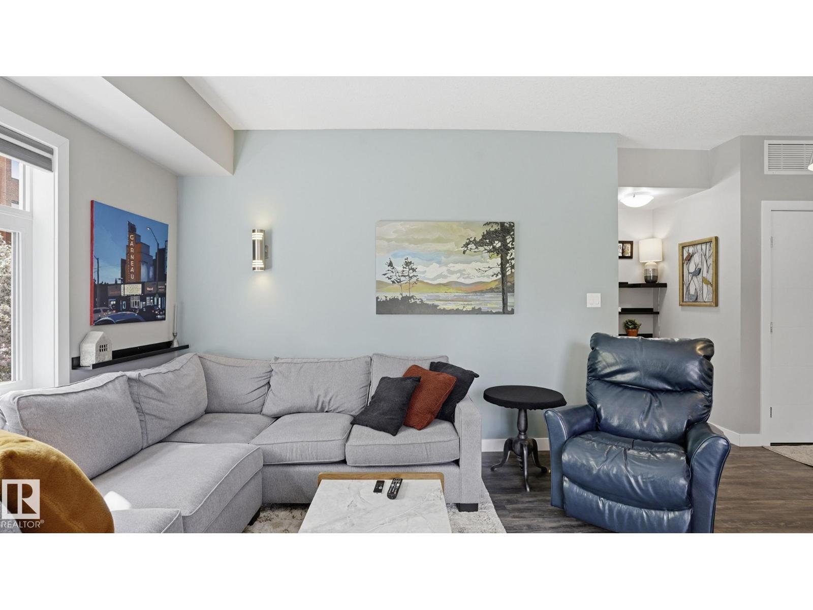 #200 8525 91 ST NW
