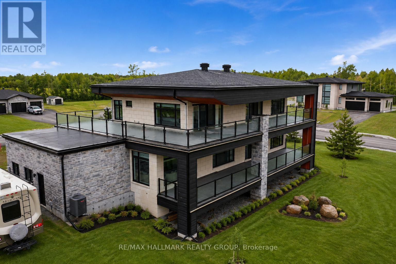 225 SUMMERVIEW TERRACE - 42