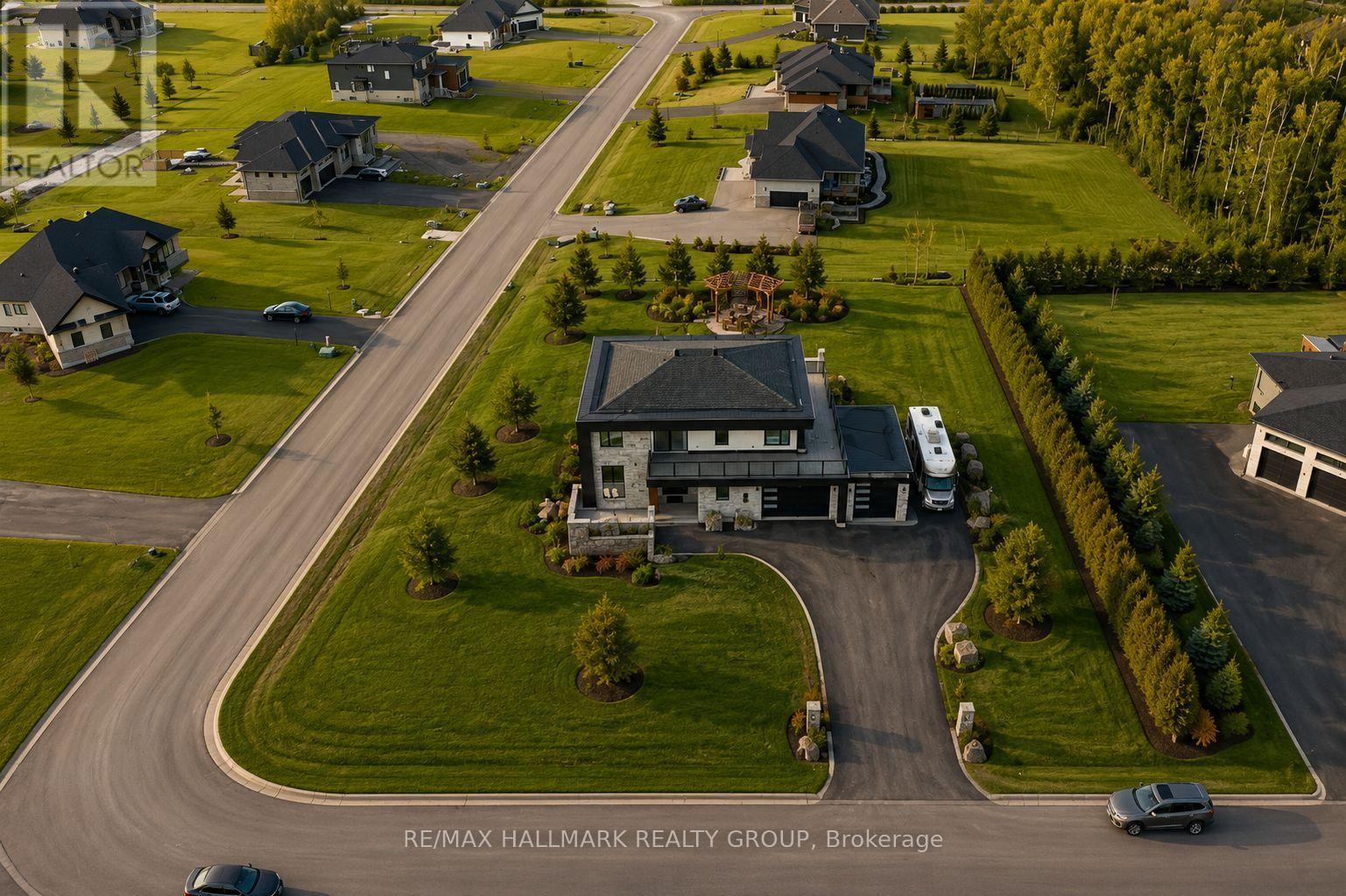 225 SUMMERVIEW TERRACE - 46