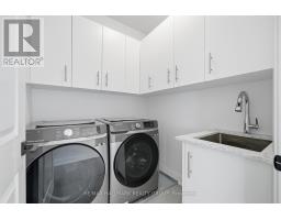 Laundry room - 225 Summerview Terrace, Ottawa, ON K4P0E9 Photo 8