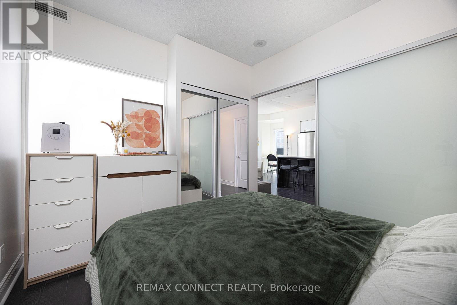 #1012 28 TED ROGERS WAY - 17