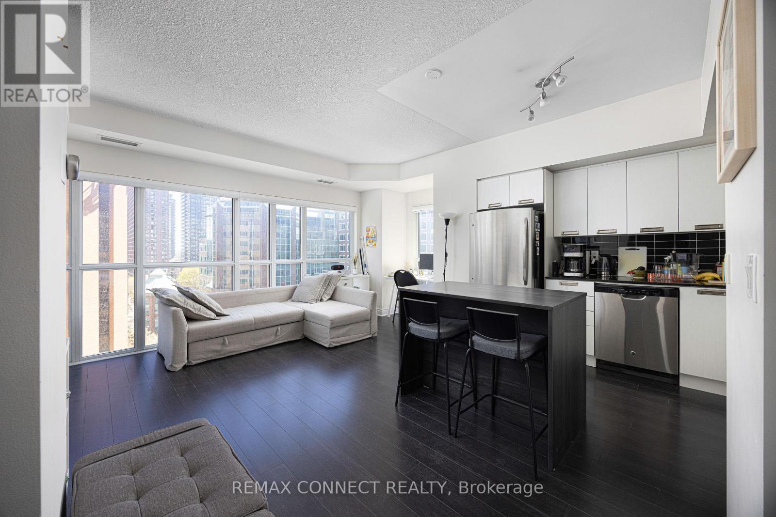 #1012 28 TED ROGERS WAY - 3