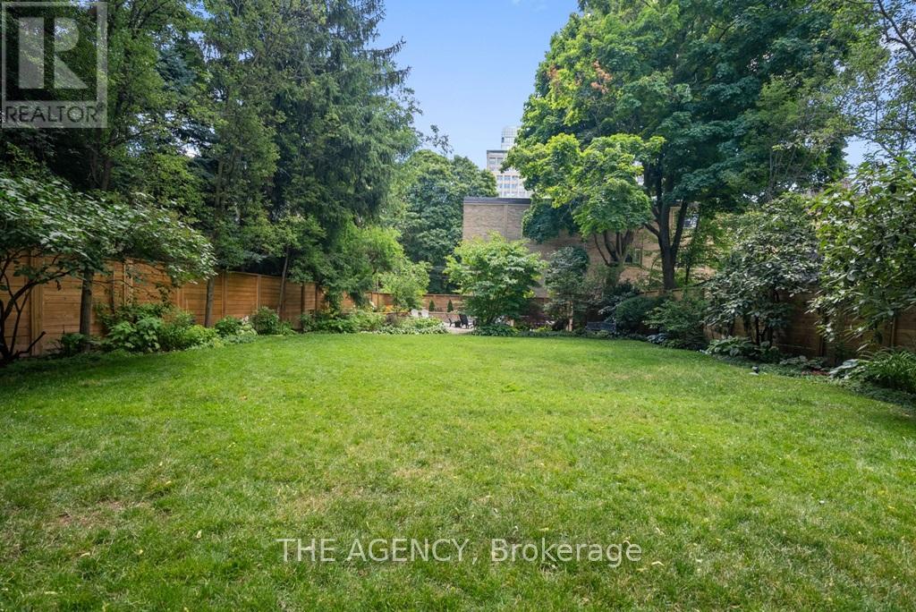 #3 105 HEATH STREET W - 34