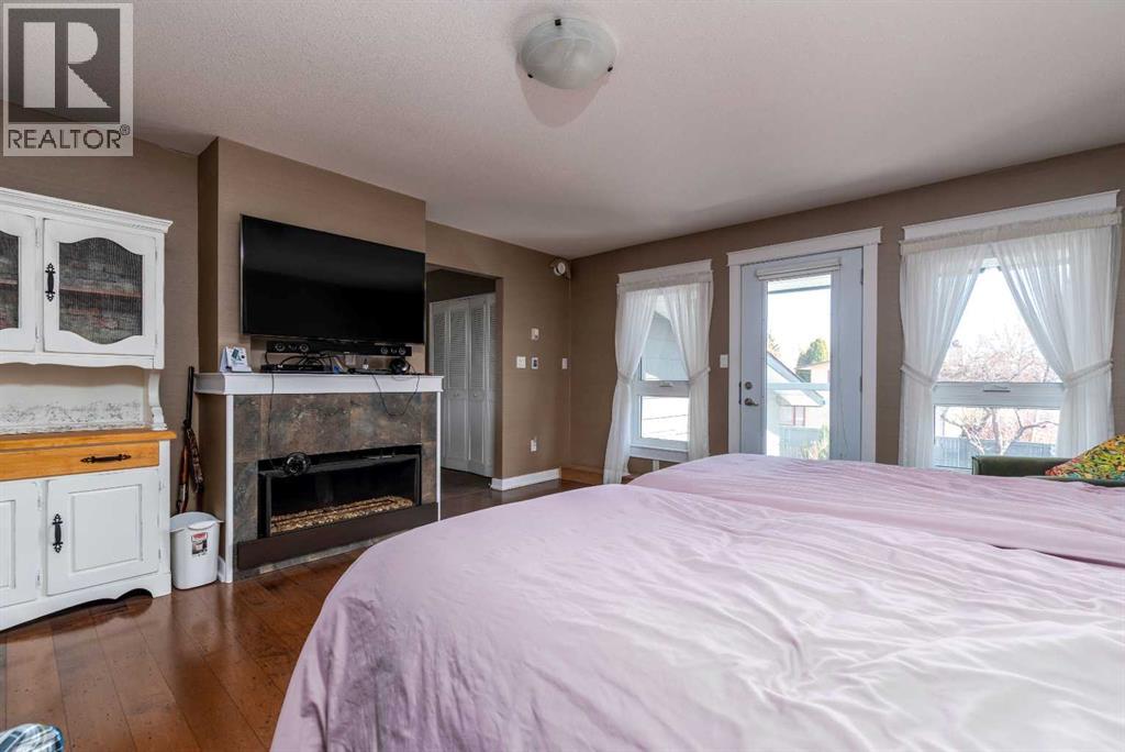 3003 51B Avenue — photo 18