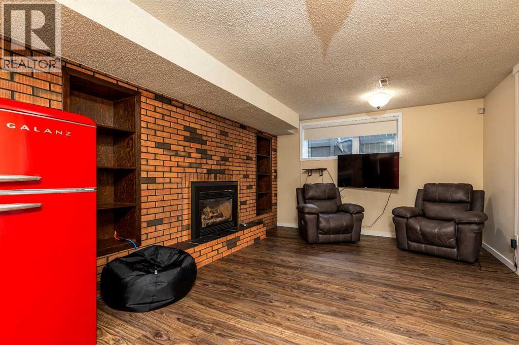 3003 51B Avenue — photo 29