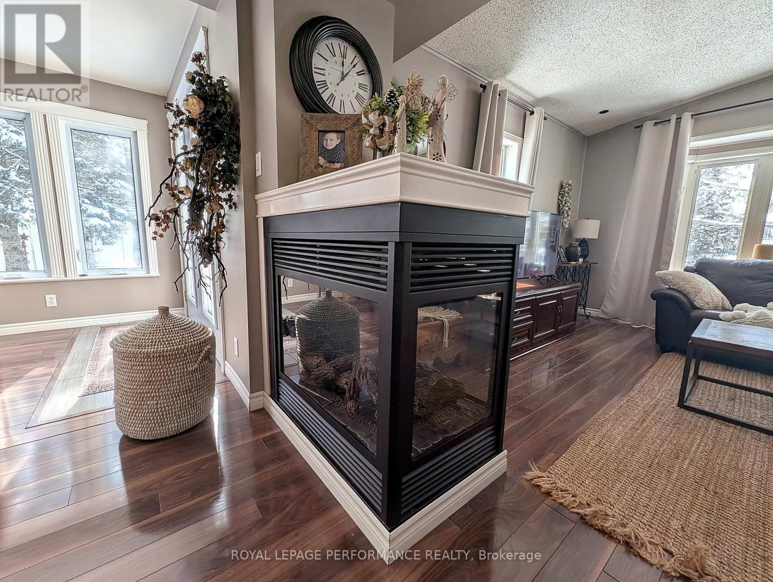 3897 CHRISTINE STREET - 7