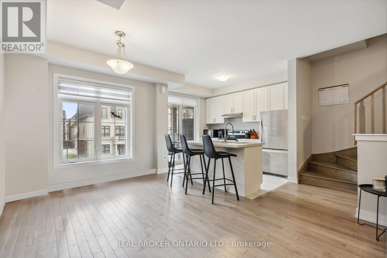 92 WILLIAM SHEARN CRESCENT - 11