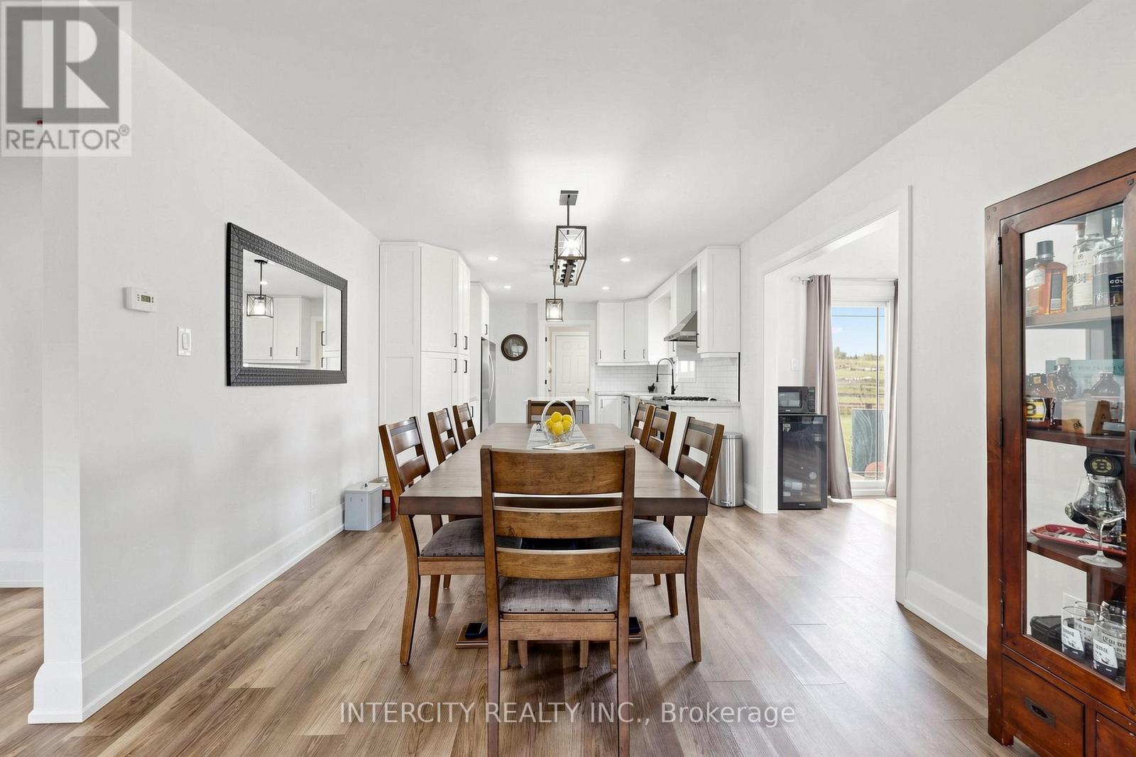 2076 15TH SIDE ROAD - 11