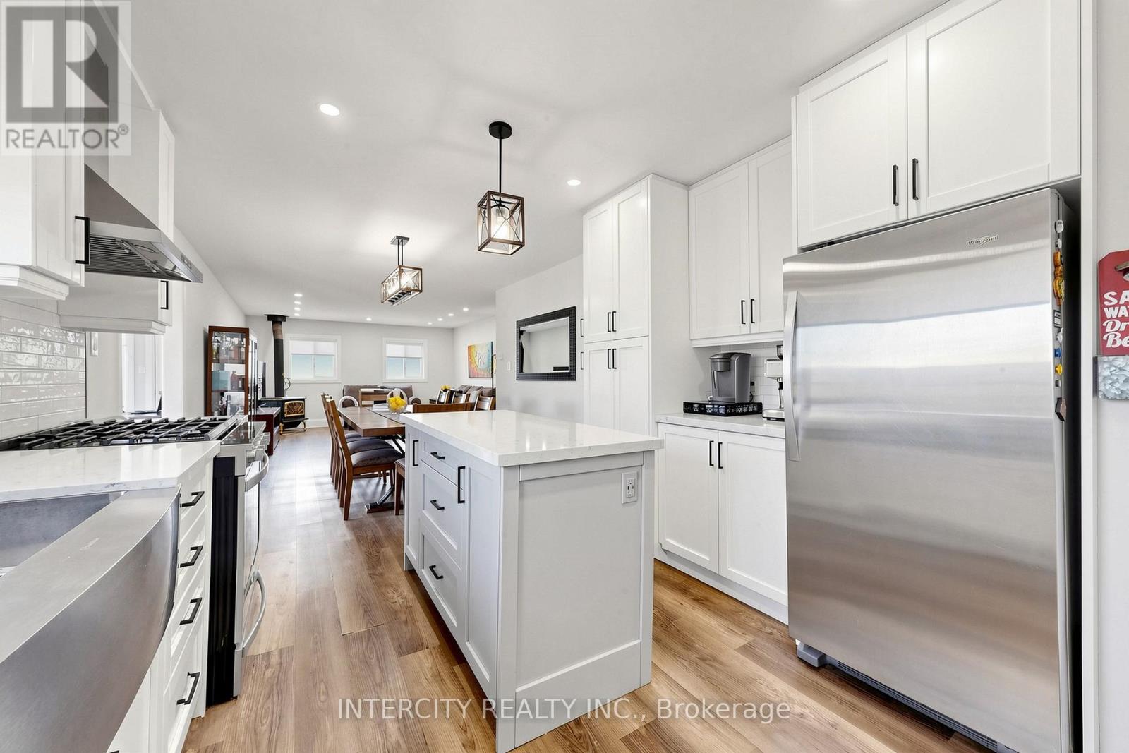 2076 15TH SIDE ROAD - 20