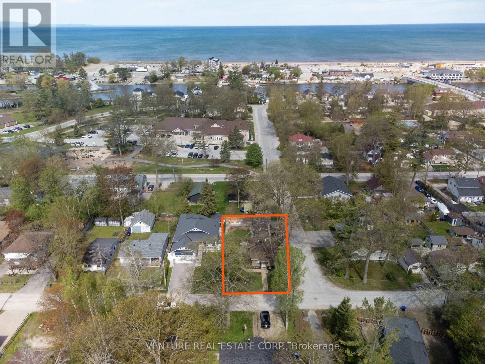 50 FOREST AVENUE - Image 2