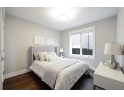 14378 Blackburn Avenue, White Rock, BC V4B3A1 Photo 7