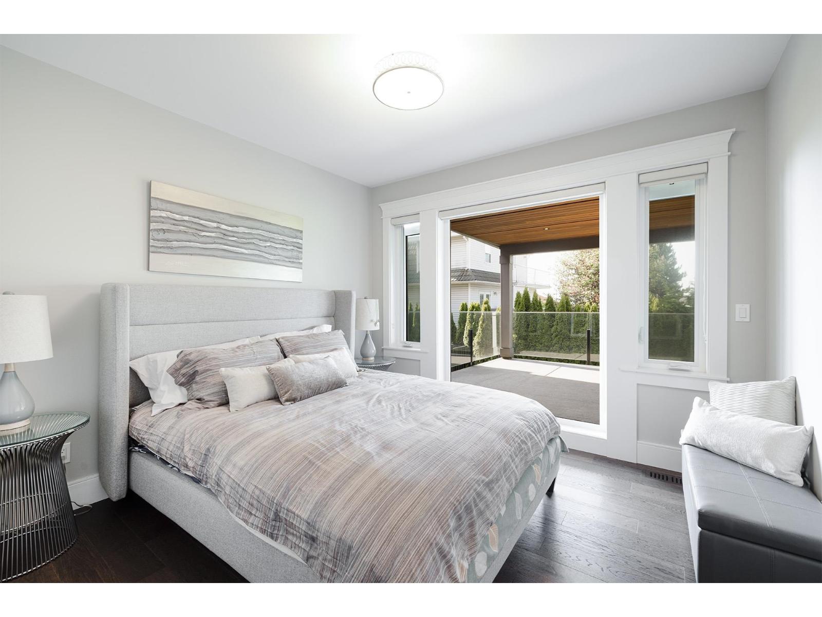 14378 BLACKBURN AVENUE, White Rock