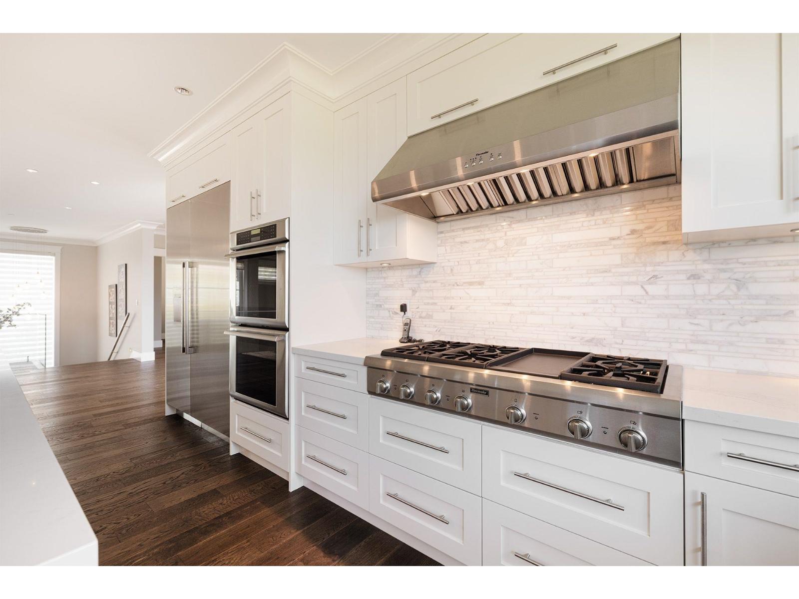 14378 BLACKBURN AVENUE, White Rock