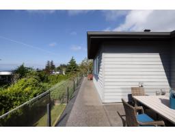 14378 Blackburn Avenue, White Rock, BC V4B3A1 Photo 14