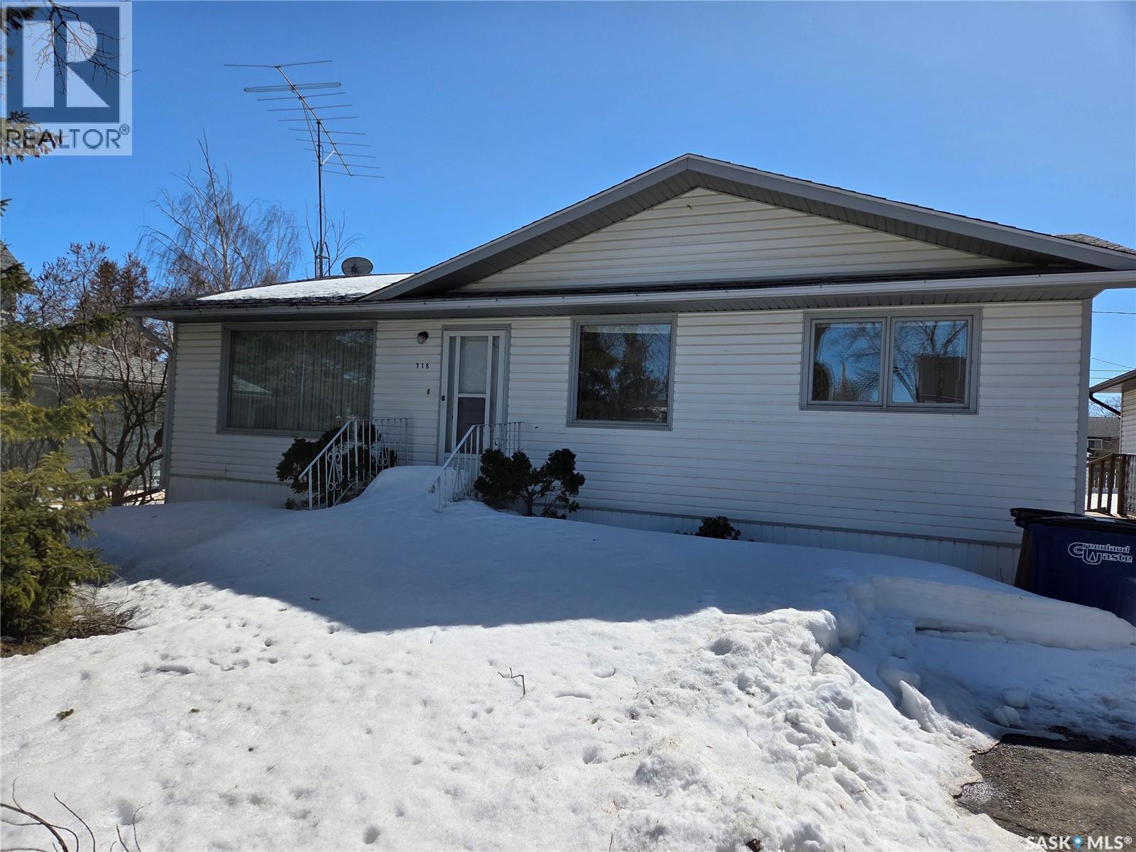 718 98th AVENUE - 24