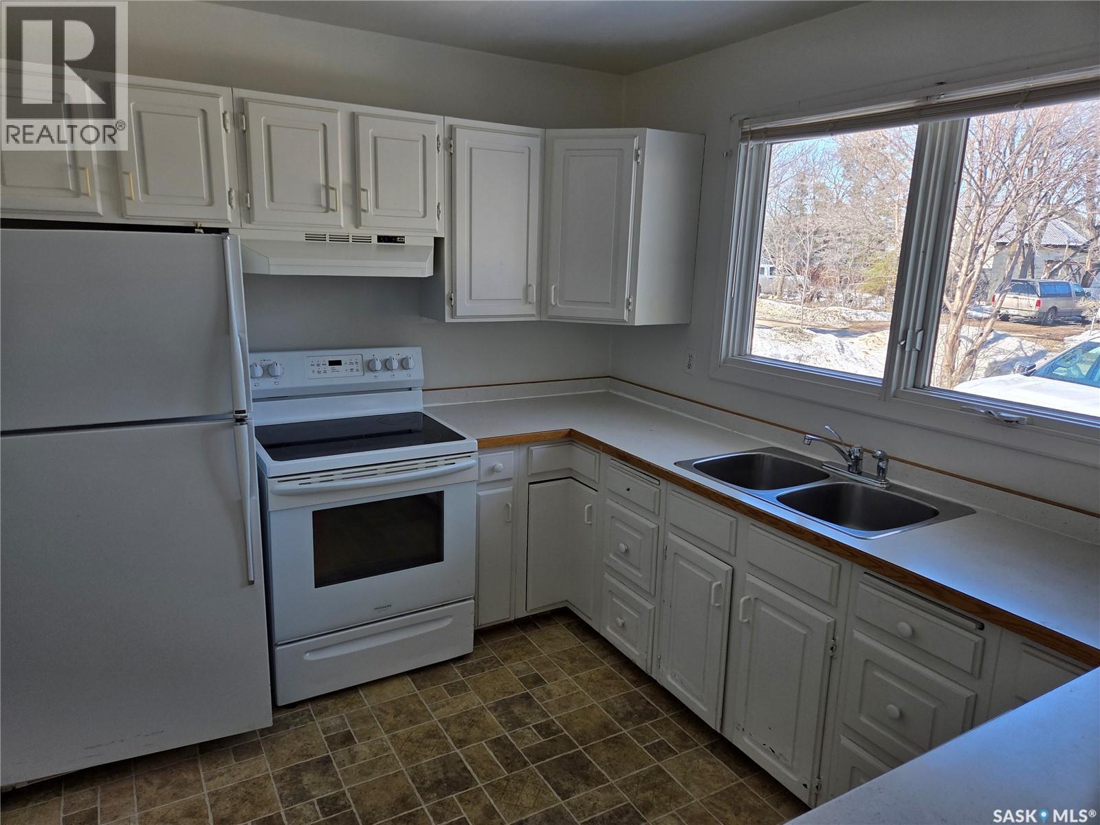 718 98th AVENUE - 4