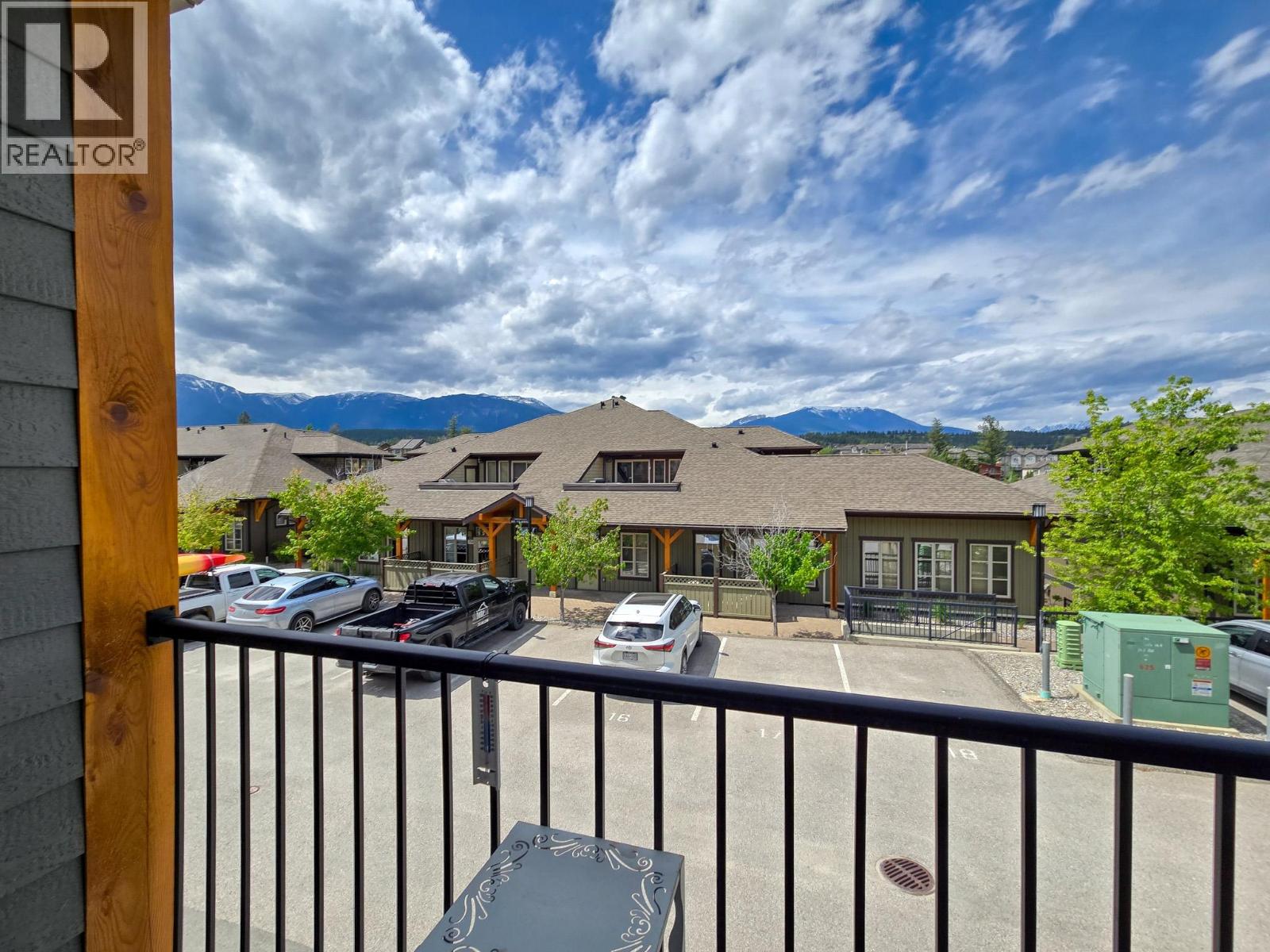 902 6TH Avenue Unit# 3, Invermere