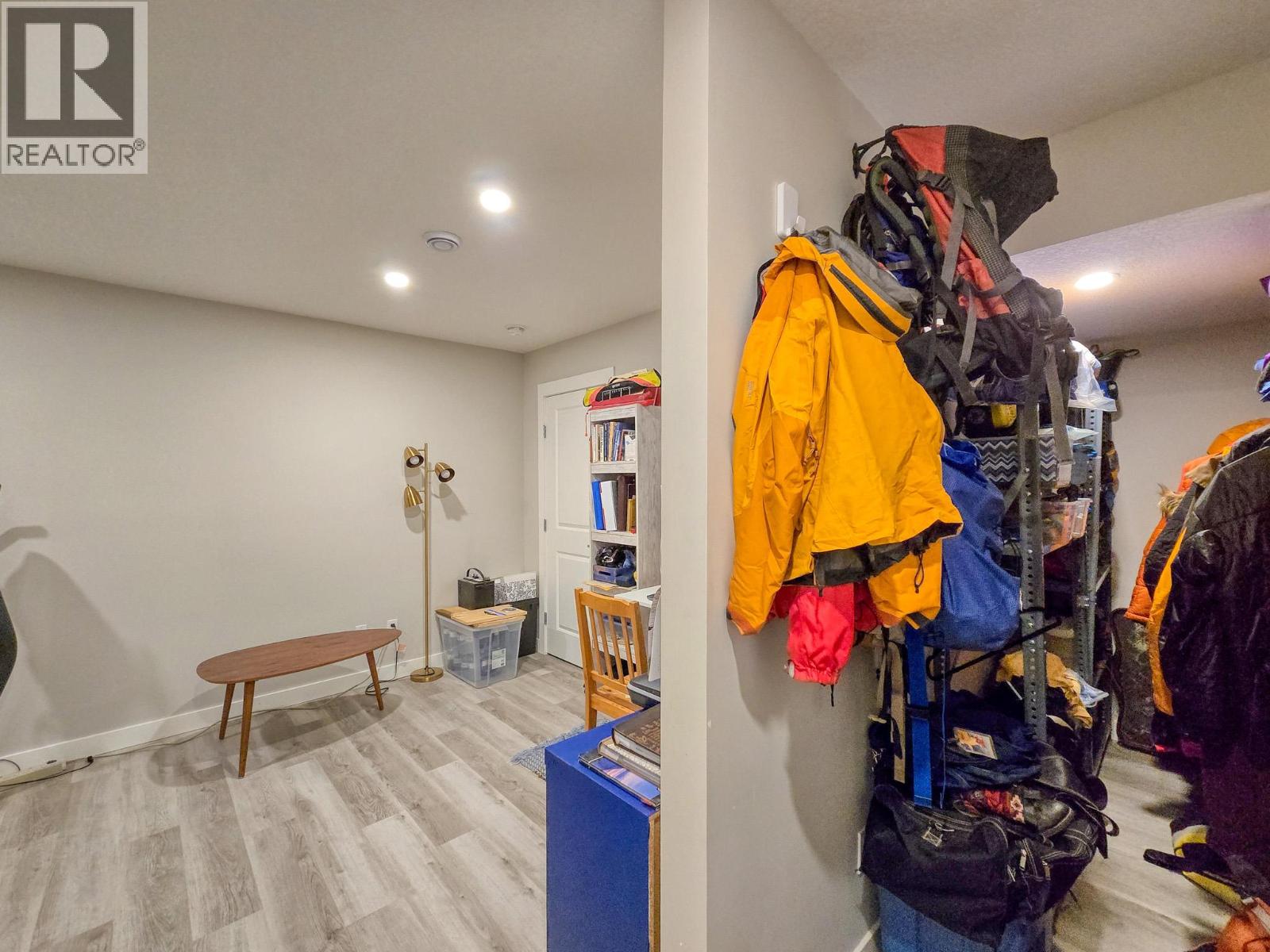 902 6TH Avenue Unit# 3, Invermere