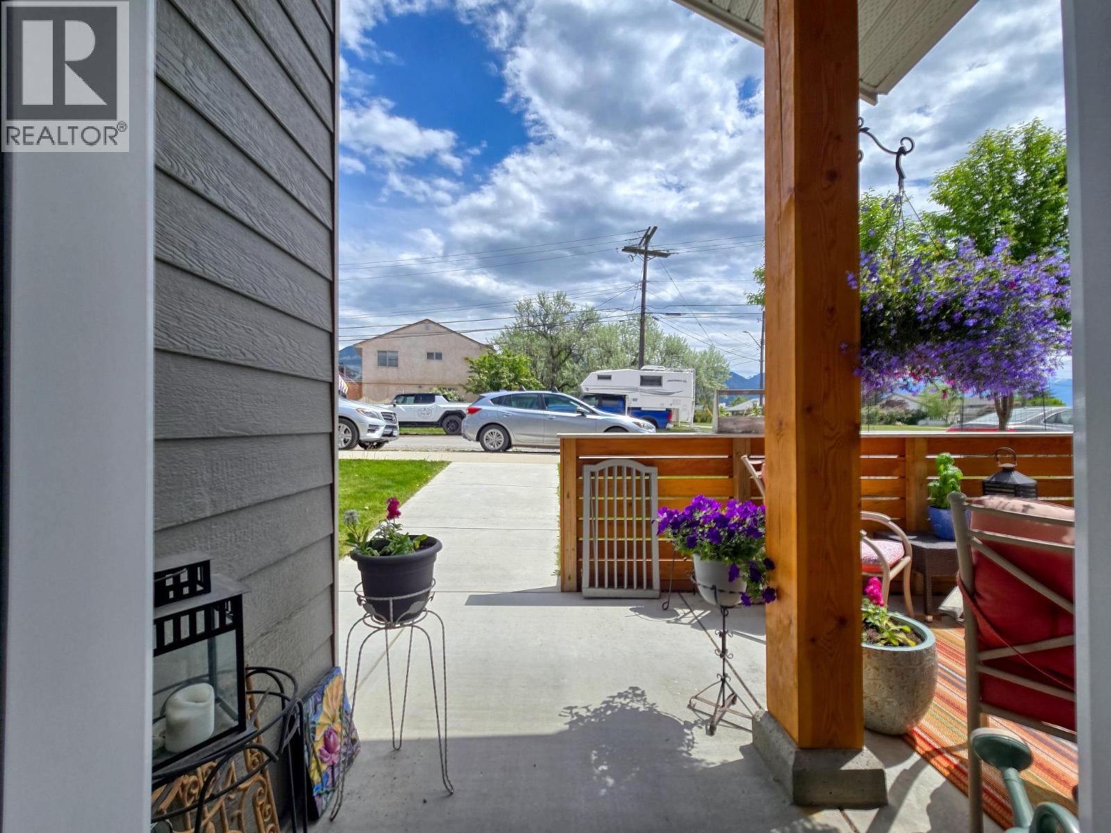 #3 902 6TH Avenue - 9
