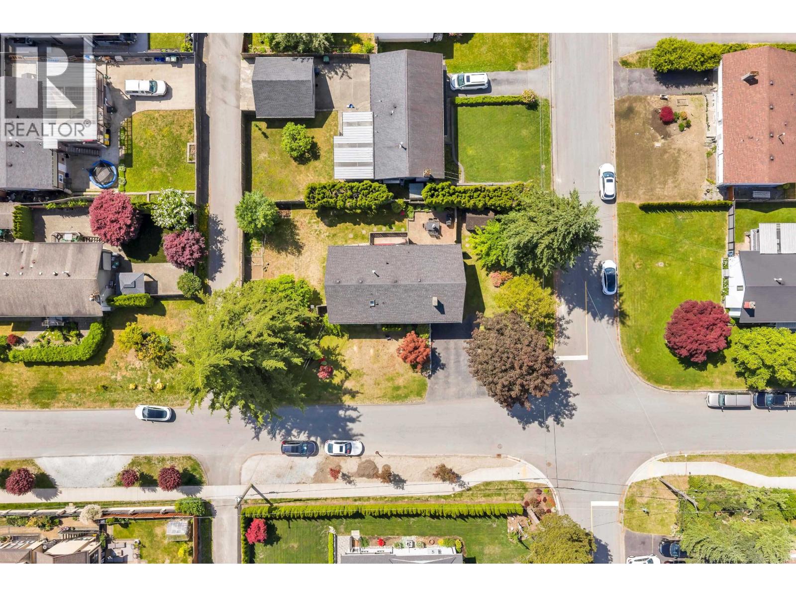740 TOWNLEY Street - main photo