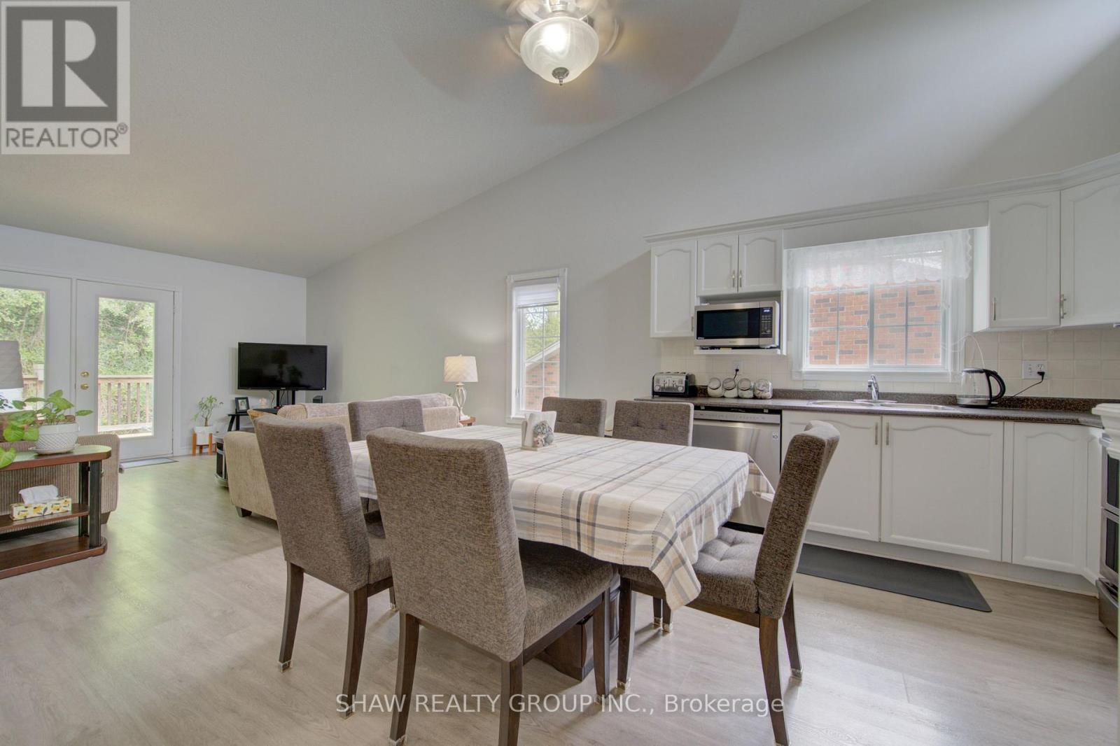 58D HARRIS AVENUE - 12