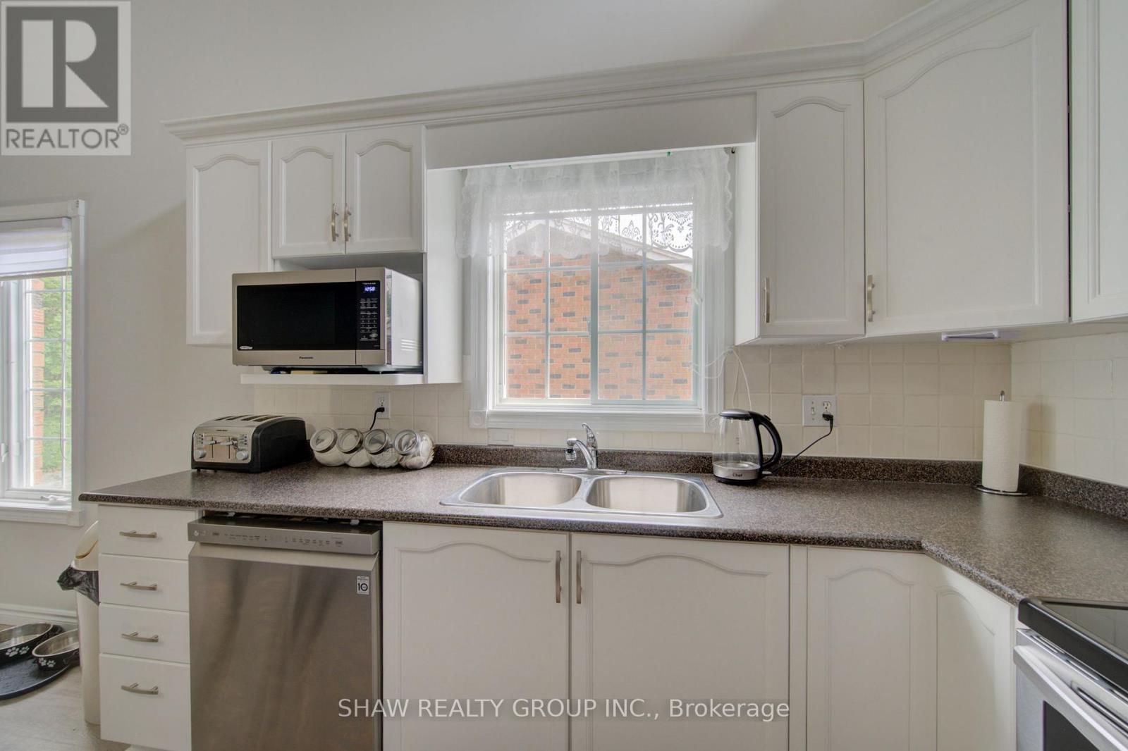 58D HARRIS AVENUE - 15