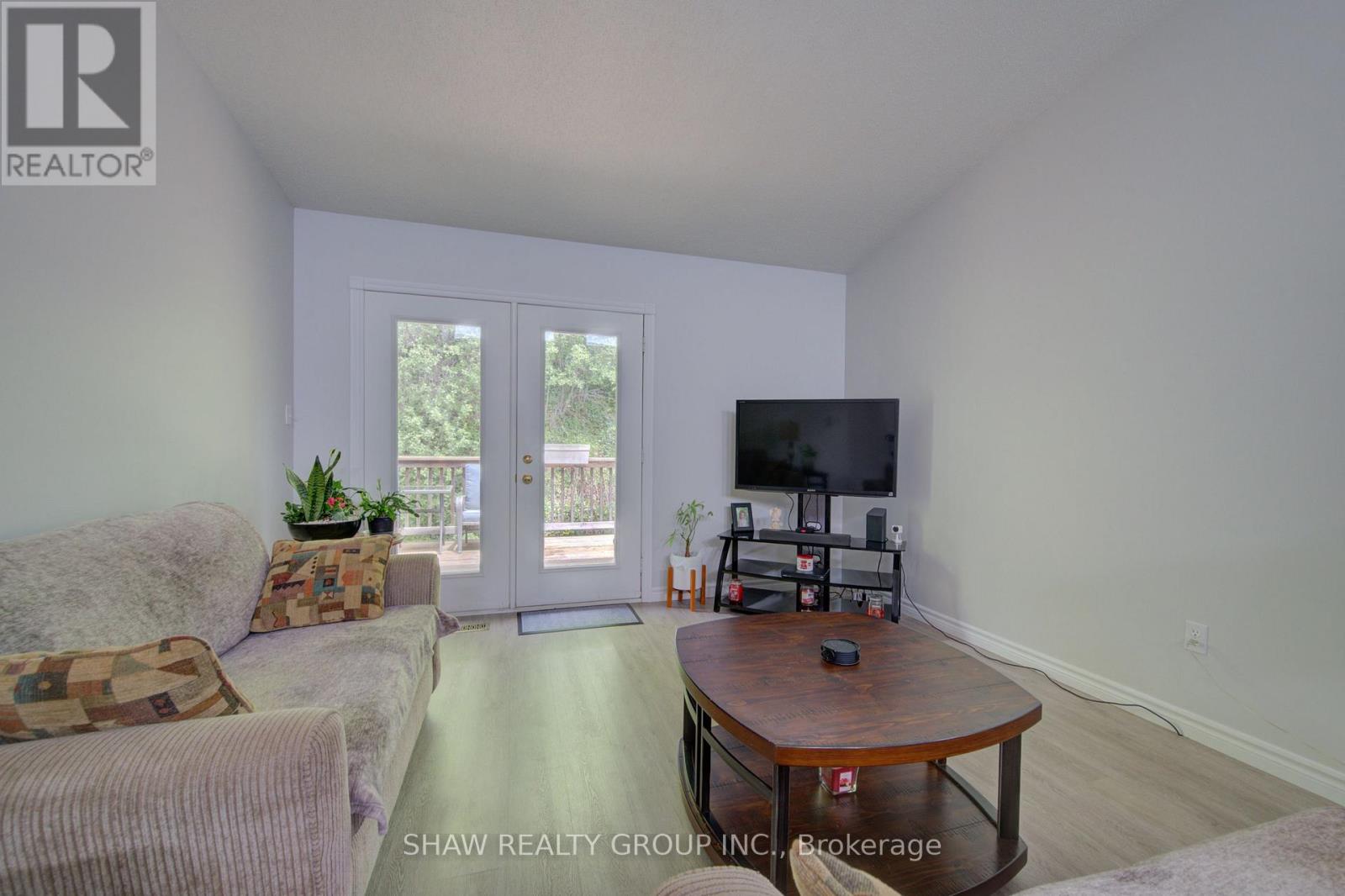 58D HARRIS AVENUE - 21