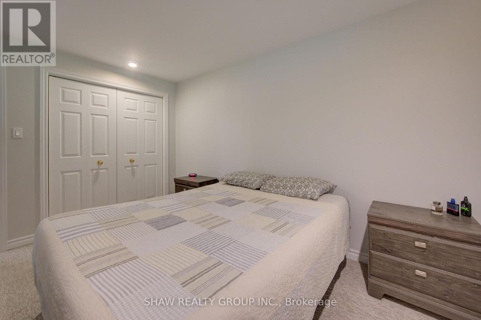 58D HARRIS AVENUE - 34