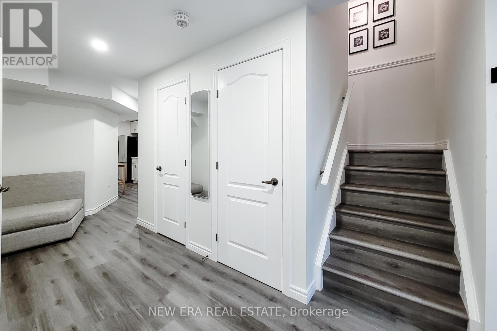 40 FAIRGROUNDS DRIVE - 33